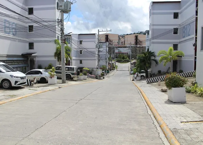 Large New Up To 6 Pax Apartment *